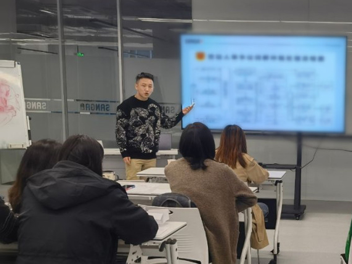 和记AG平台娱乐官网物流嘉人盒马项目全国现场会议